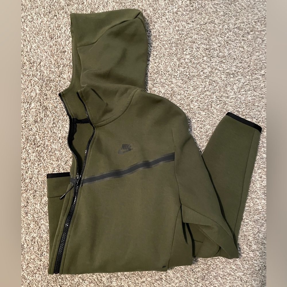 Nike, Size: L